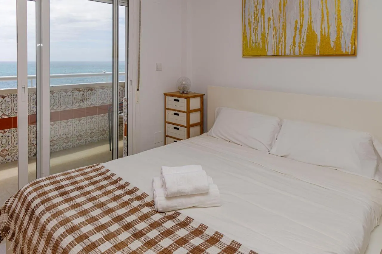 First Line Apartment Sea Views With Pool And Free Parking Benalmádena 0*,  Spanien